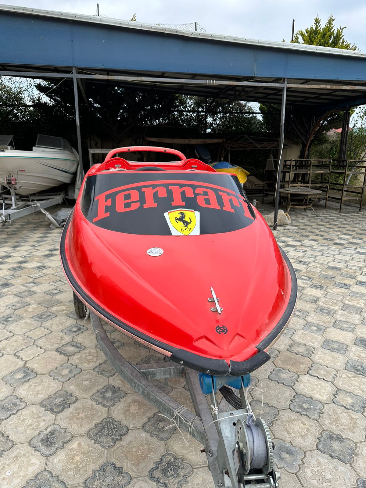 Su Jet Qayığı Ferrari